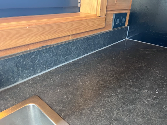 Kitwerk in sanitaire ruimtes 